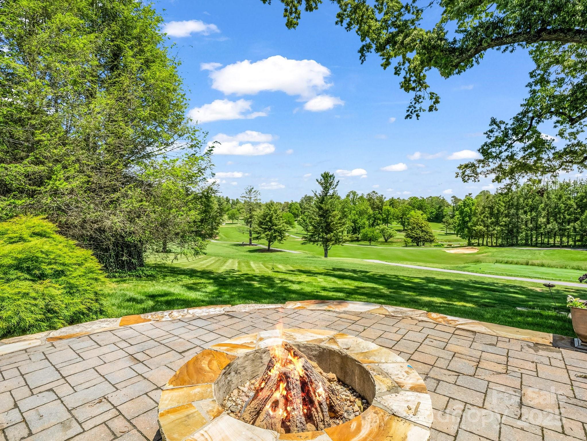 1903 Country Club Road