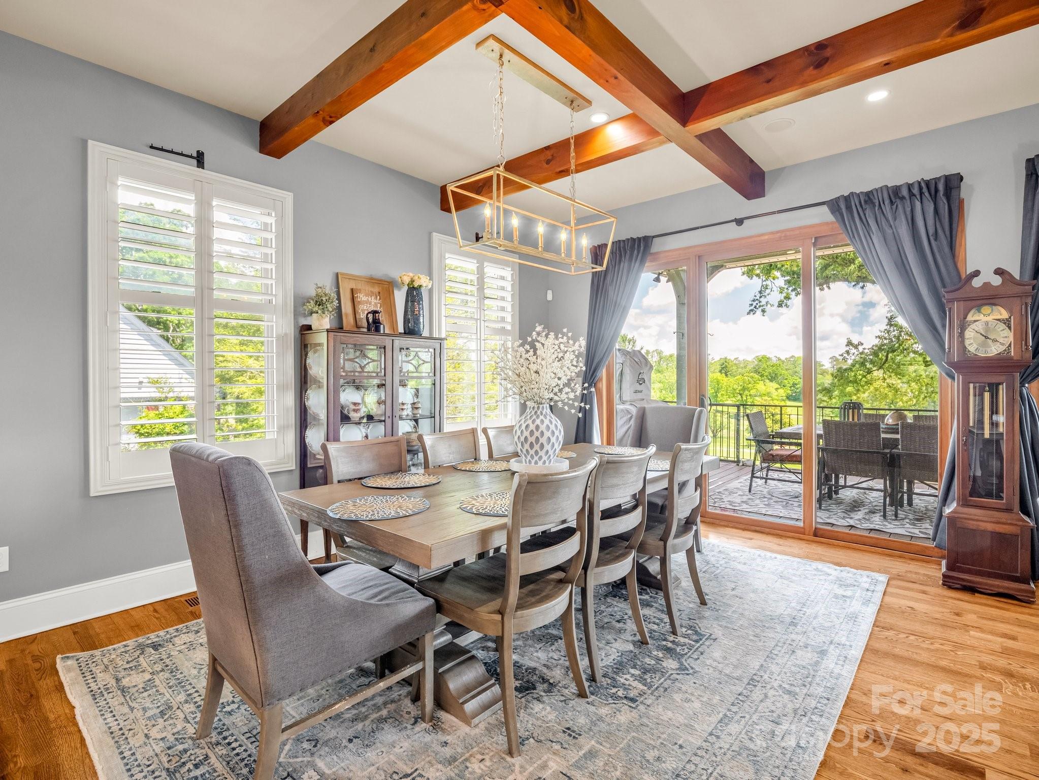 1903 Country Club Road