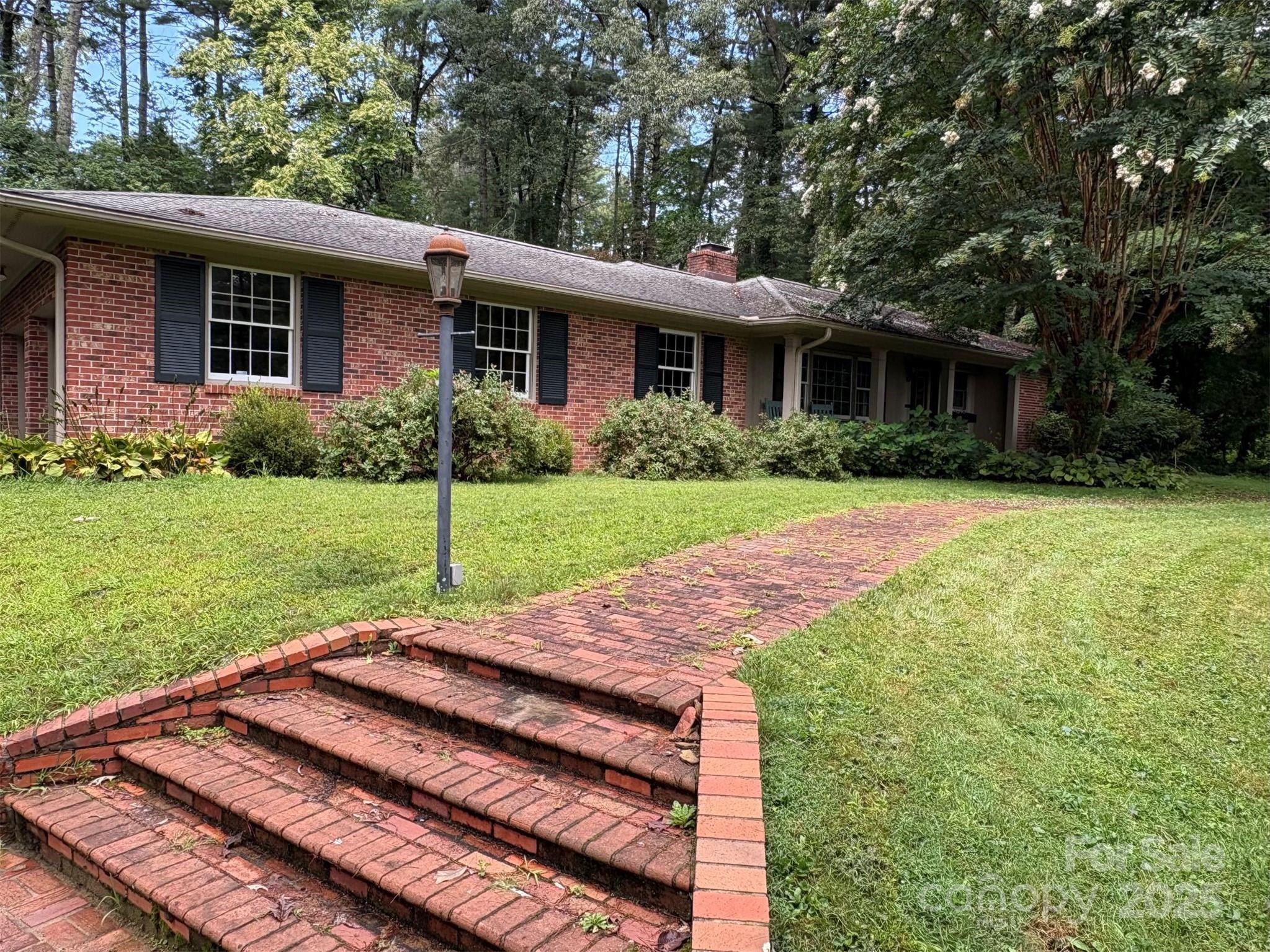 1331 Chanteloup Drive