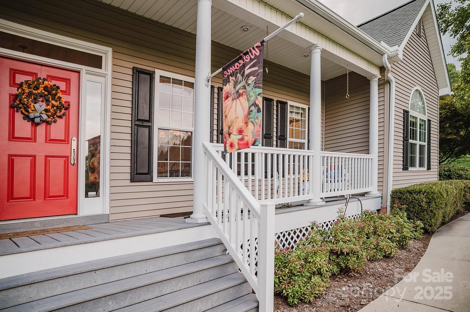 2007 Holly Tree Hill