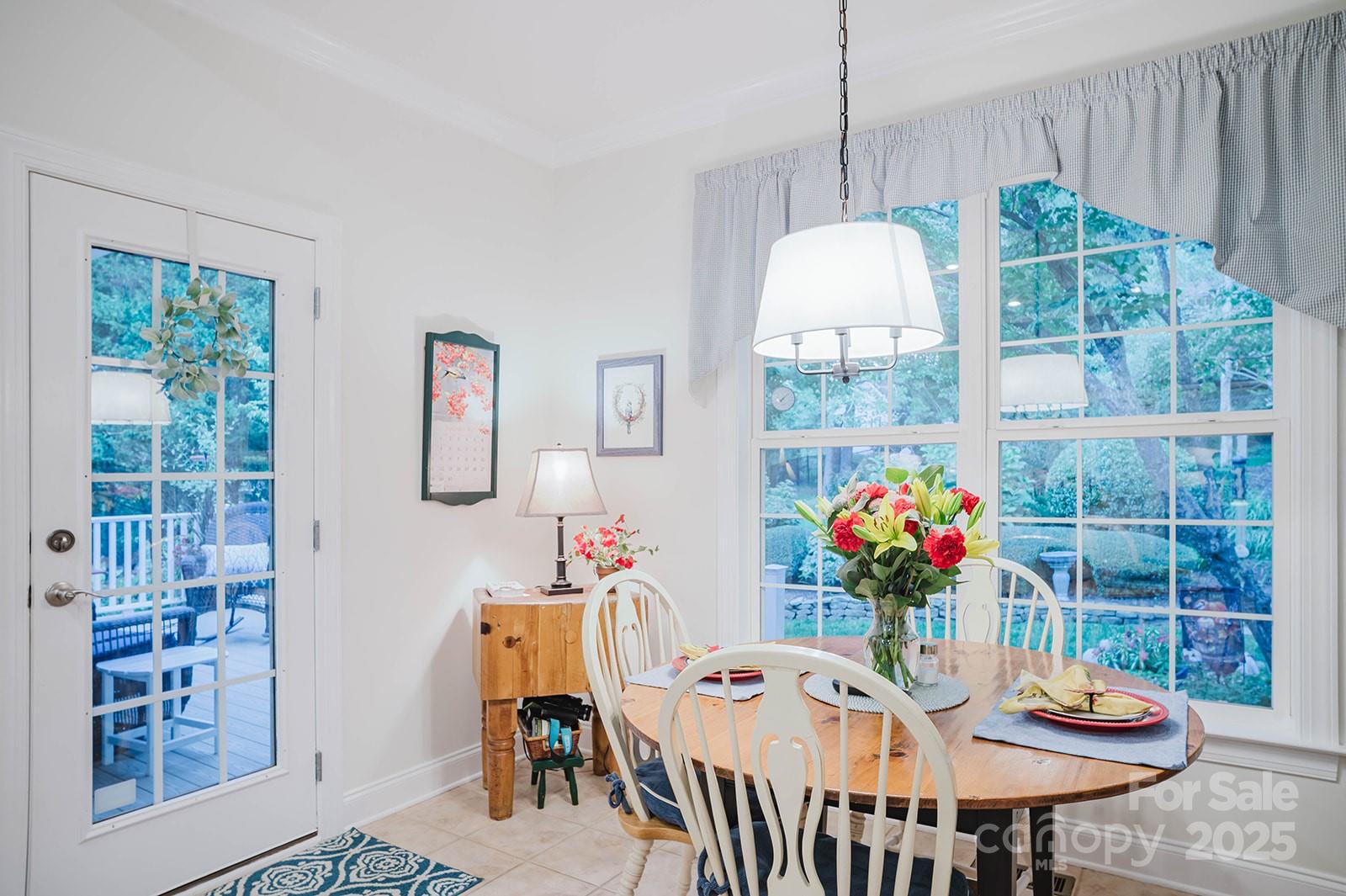 2007 Holly Tree Hill