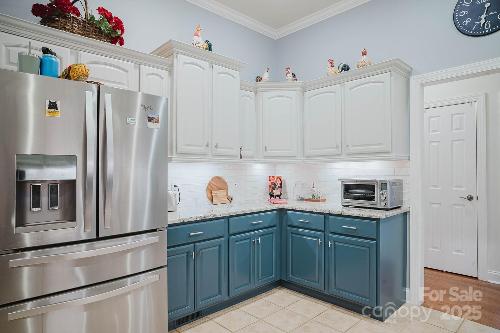 2007 Holly Tree Hill