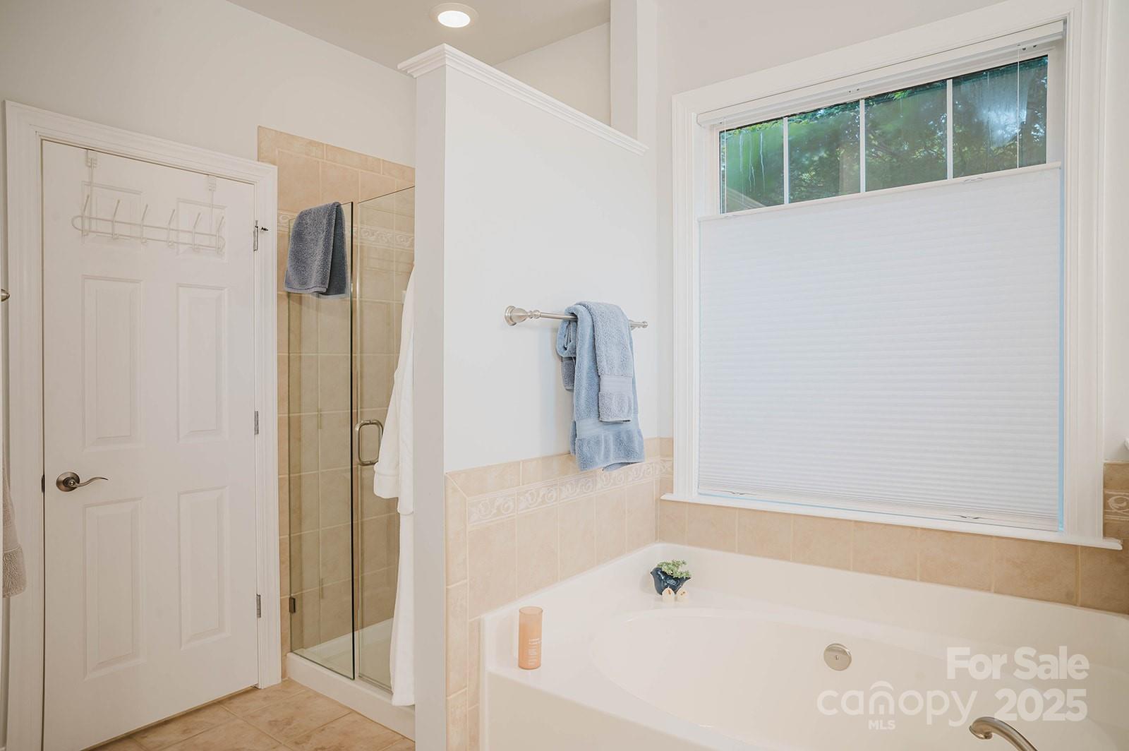 2007 Holly Tree Hill