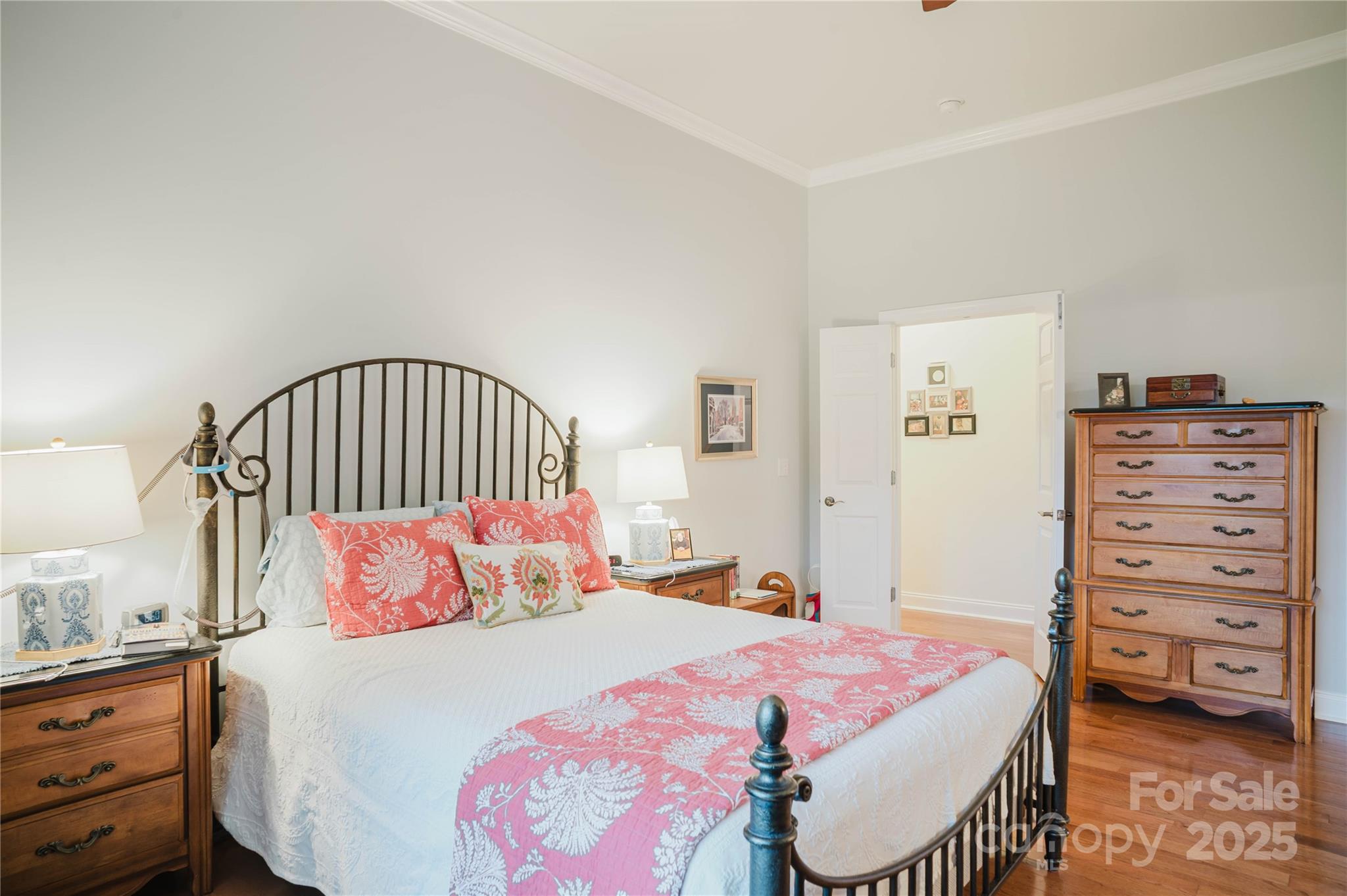 2007 Holly Tree Hill