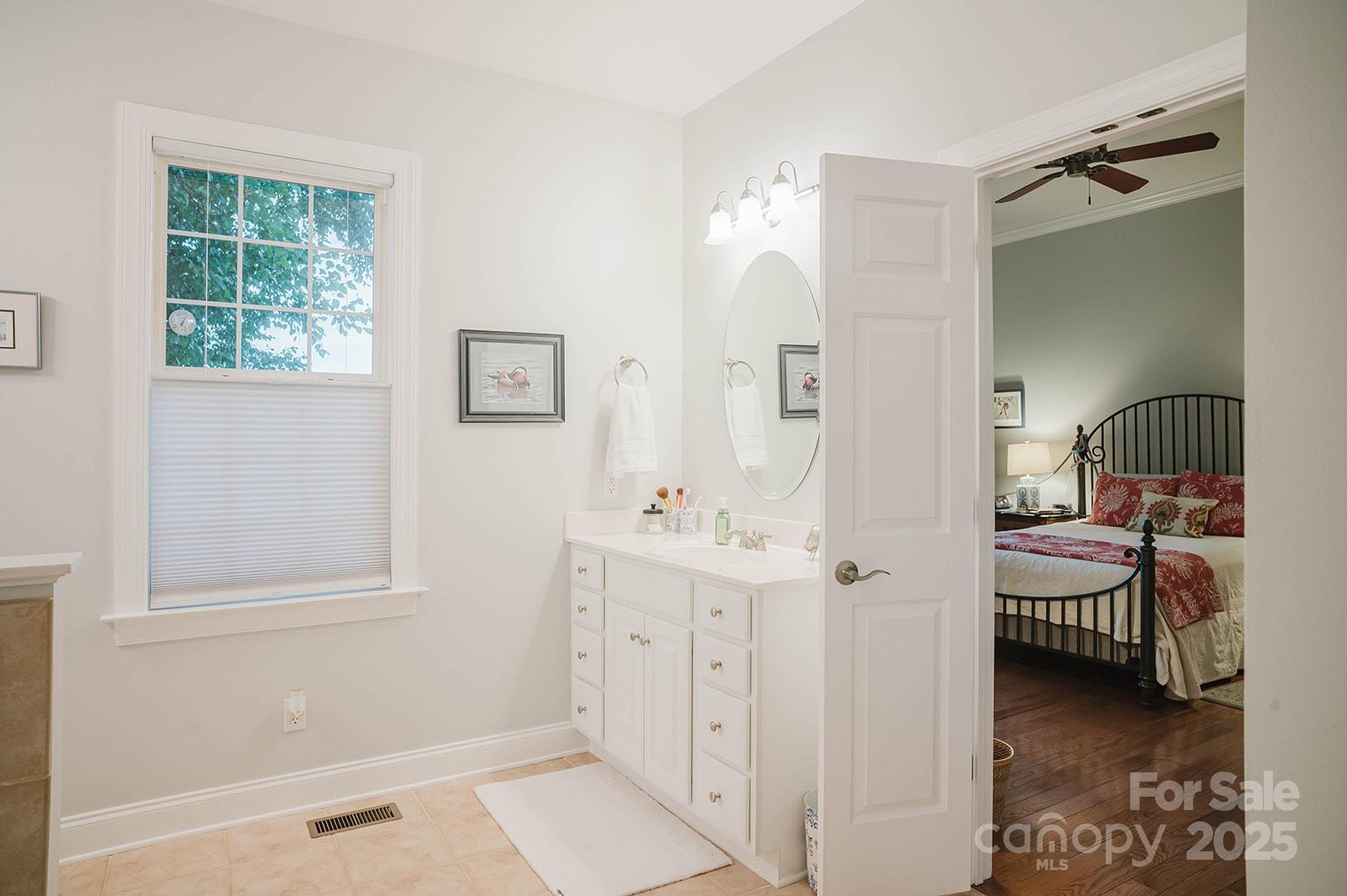 2007 Holly Tree Hill