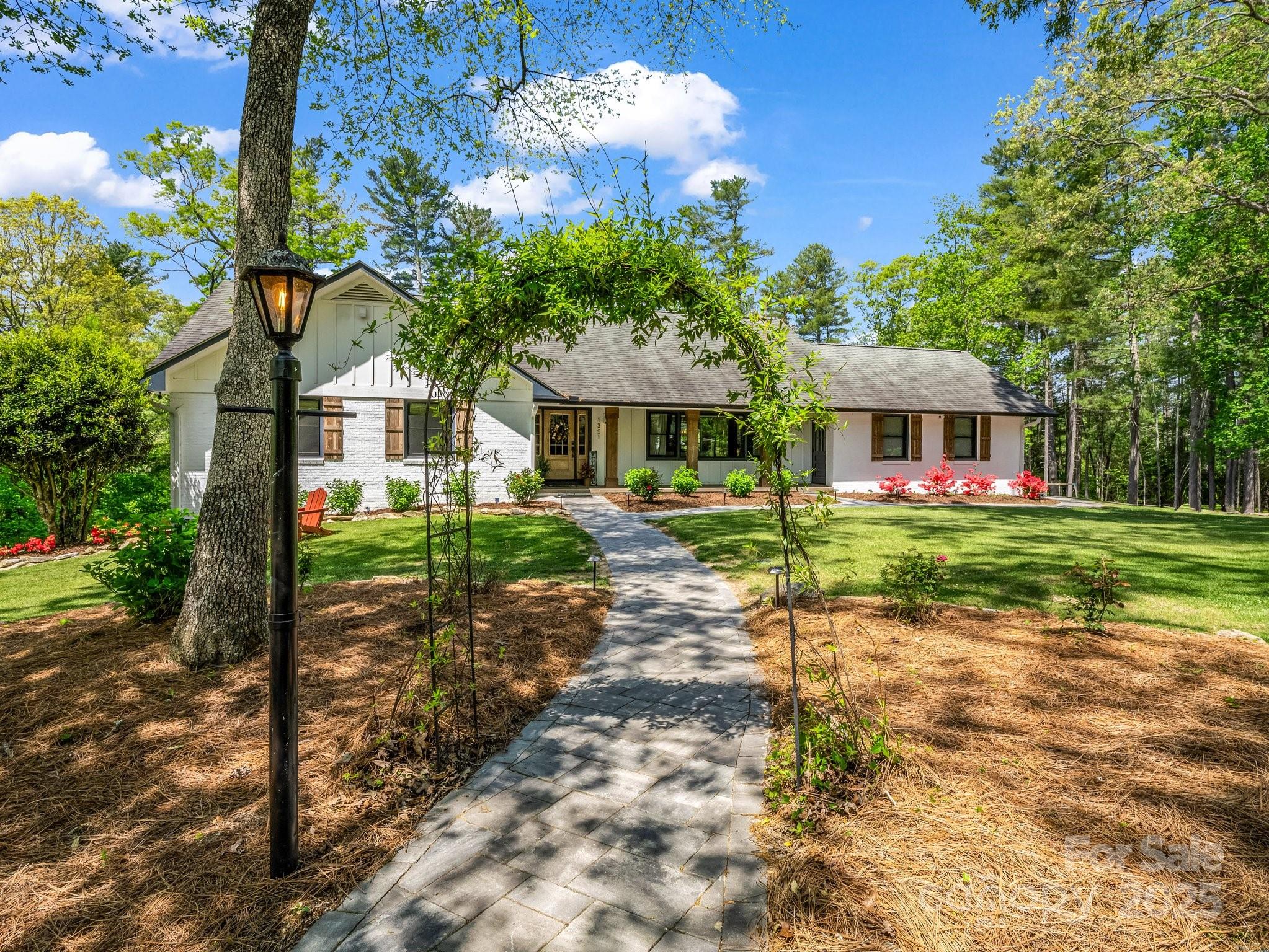 1351 Chanteloup Drive