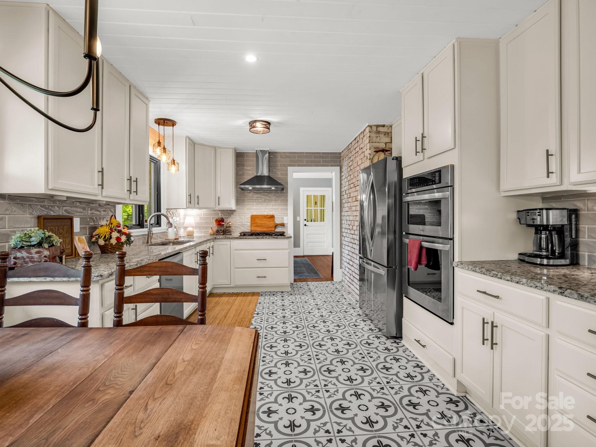 1351 Chanteloup Drive