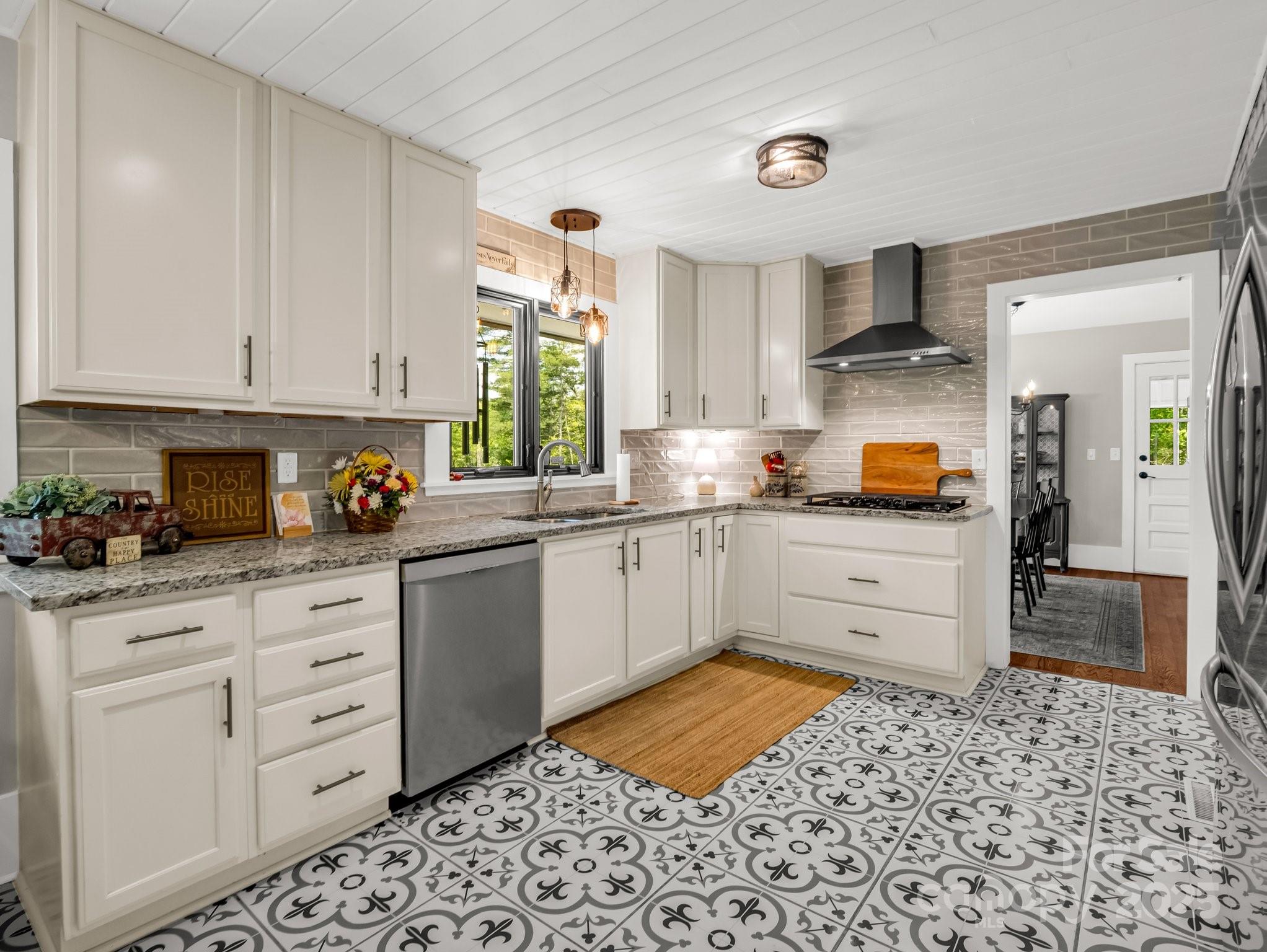 1351 Chanteloup Drive