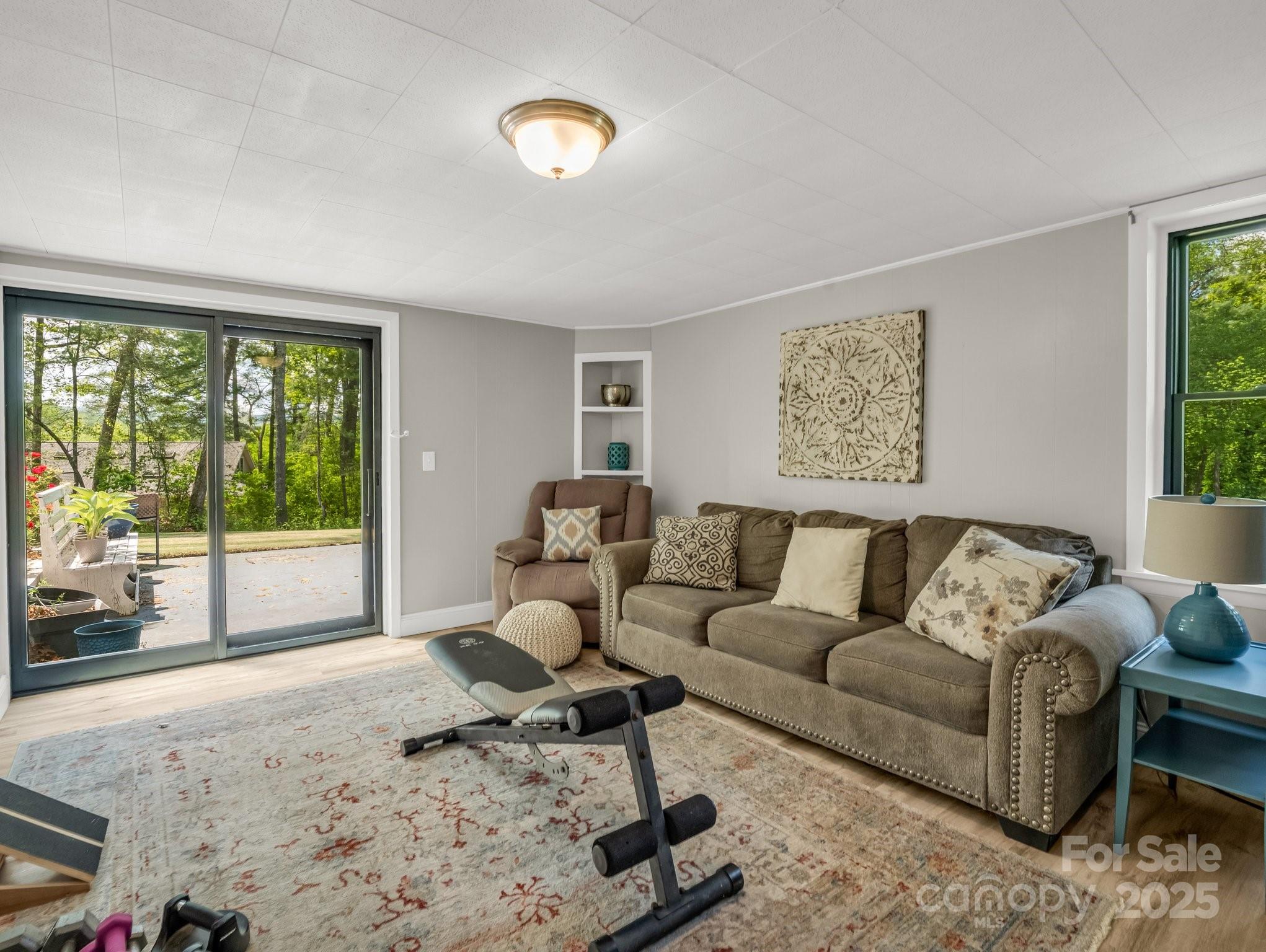 1351 Chanteloup Drive