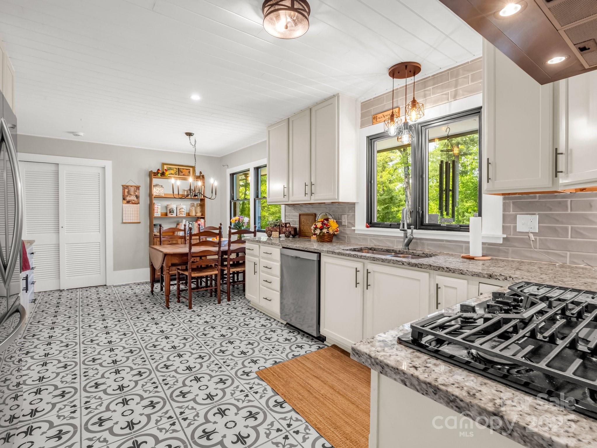 1351 Chanteloup Drive