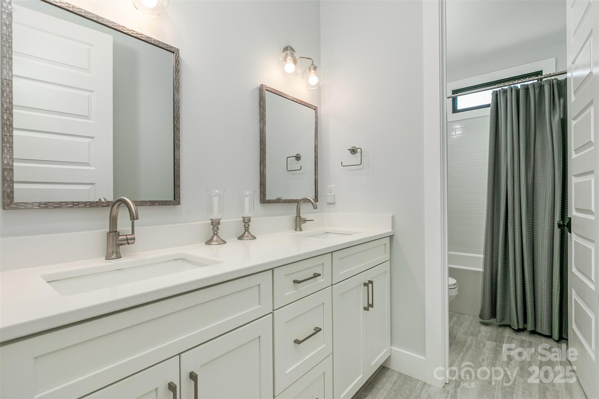 386 Lindsey Farm Drive