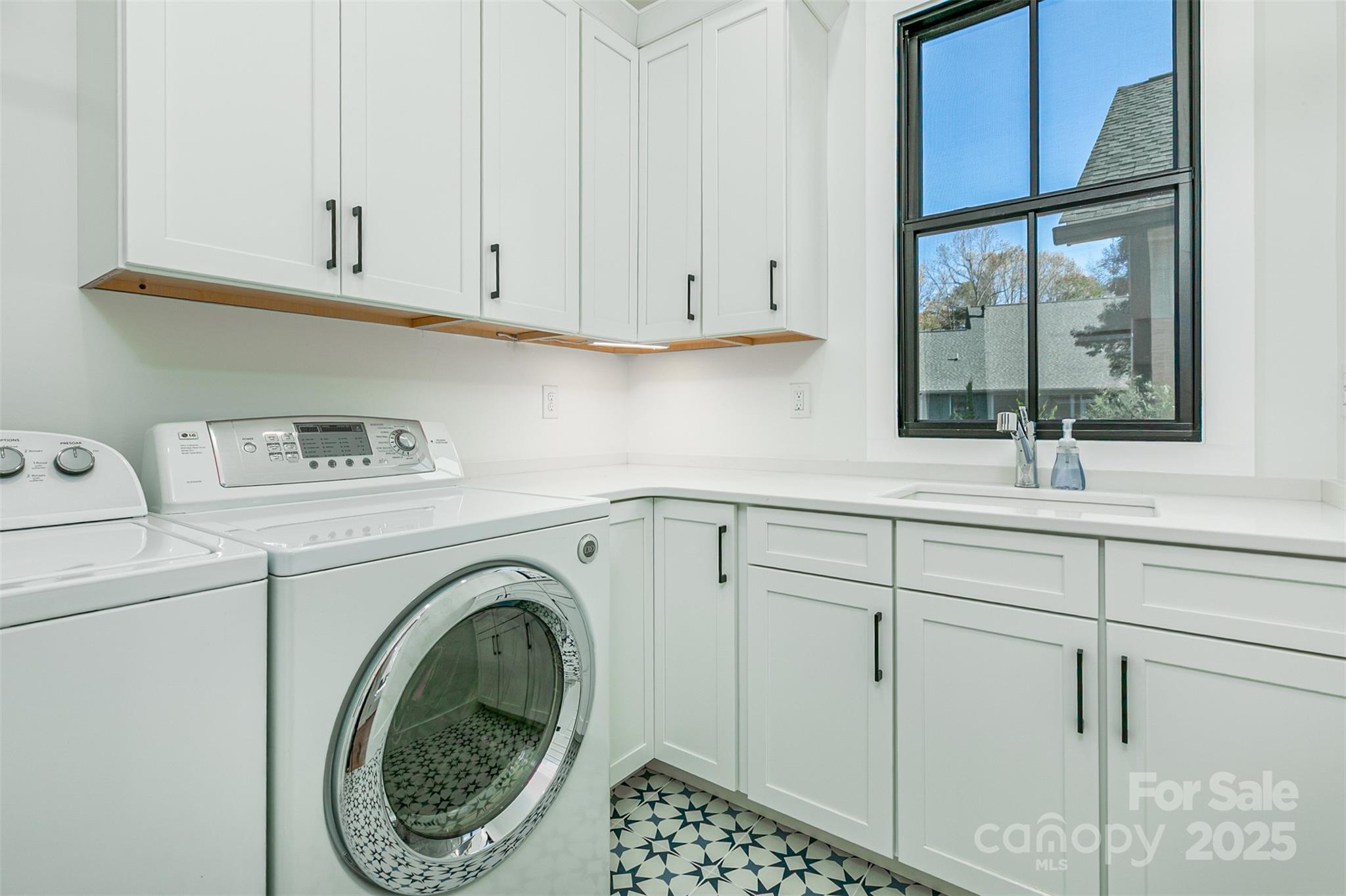 386 Lindsey Farm Drive