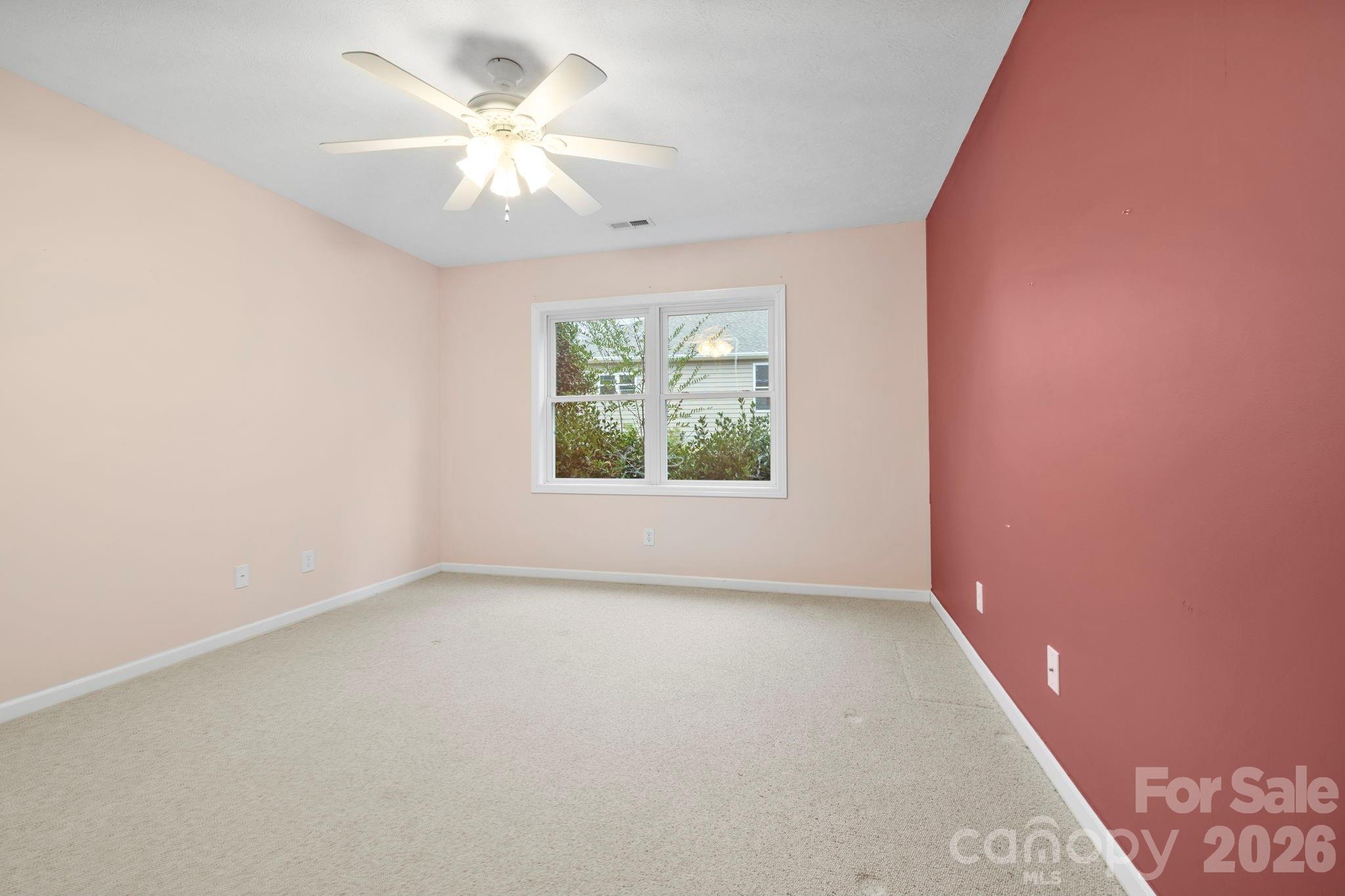 242 Carriage Summitt Way