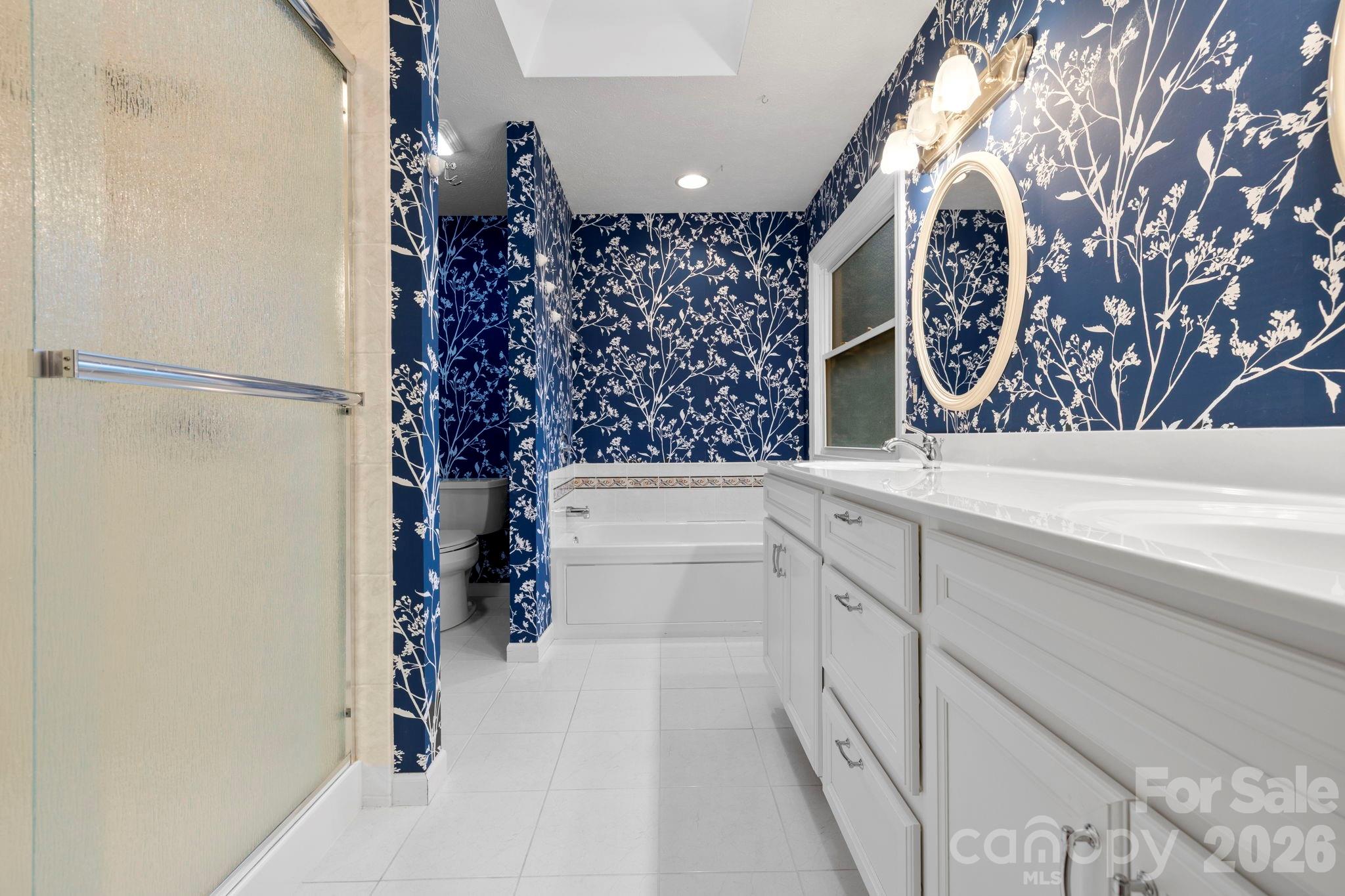 242 Carriage Summitt Way