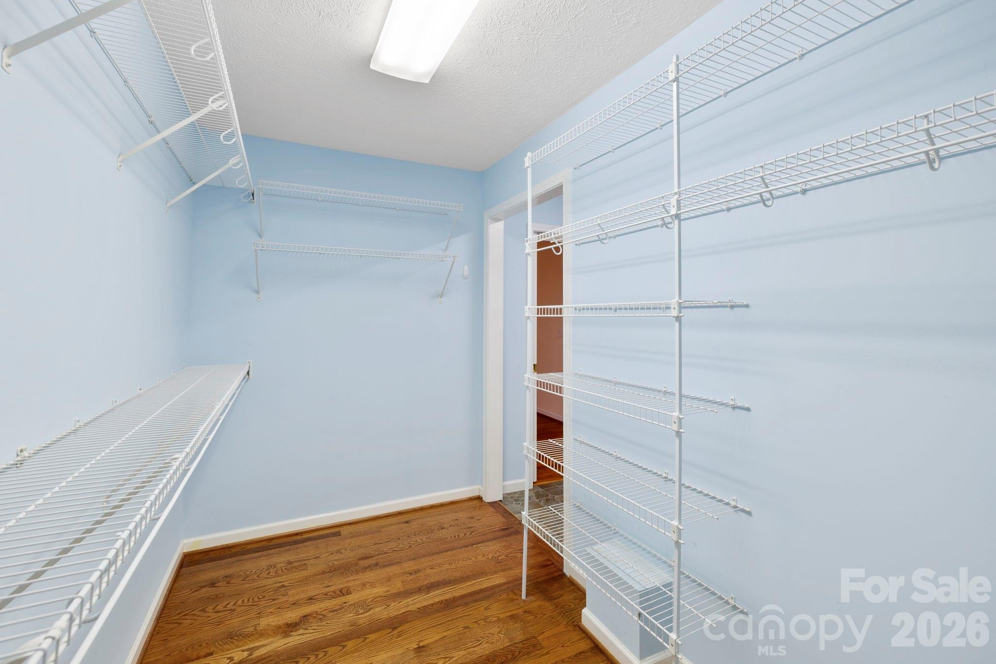 242 Carriage Summitt Way