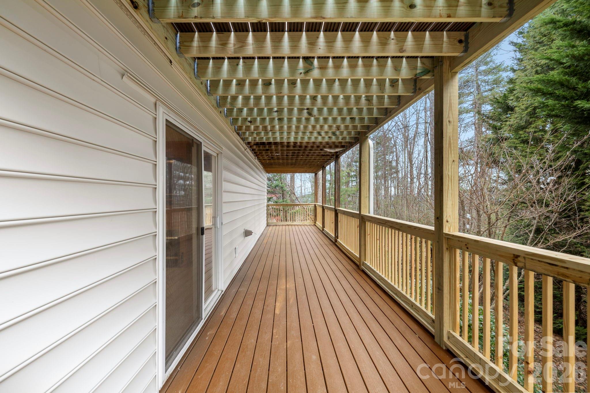 242 Carriage Summitt Way