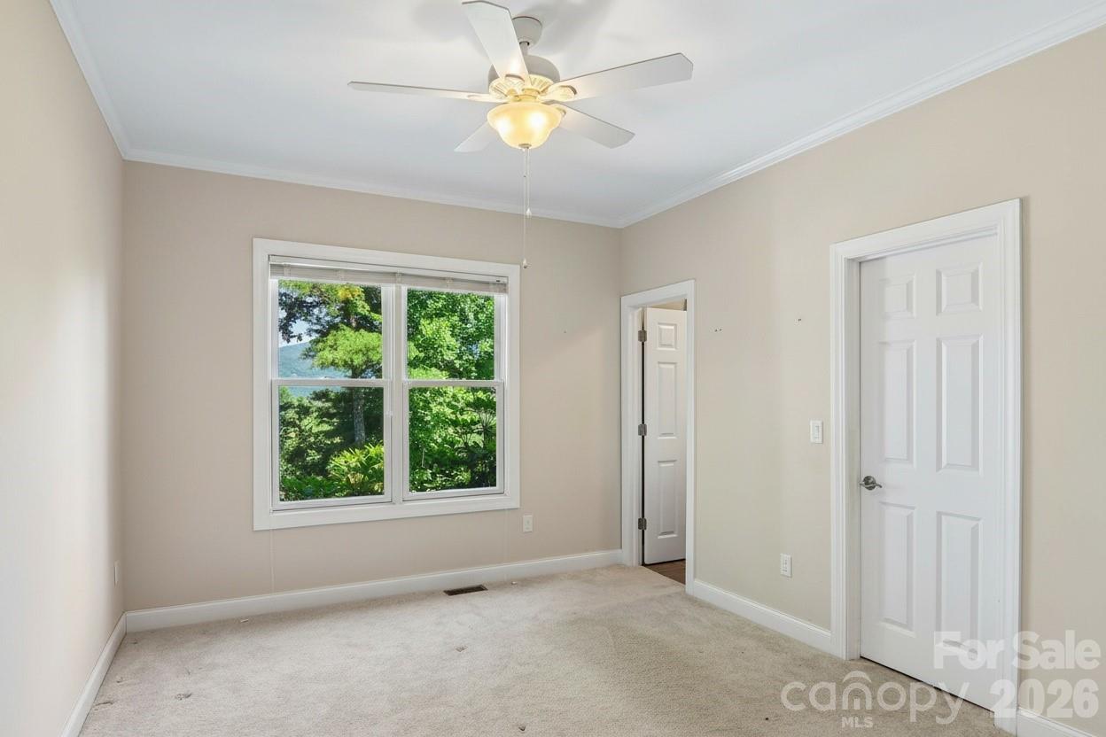 959 Silverglen Way
