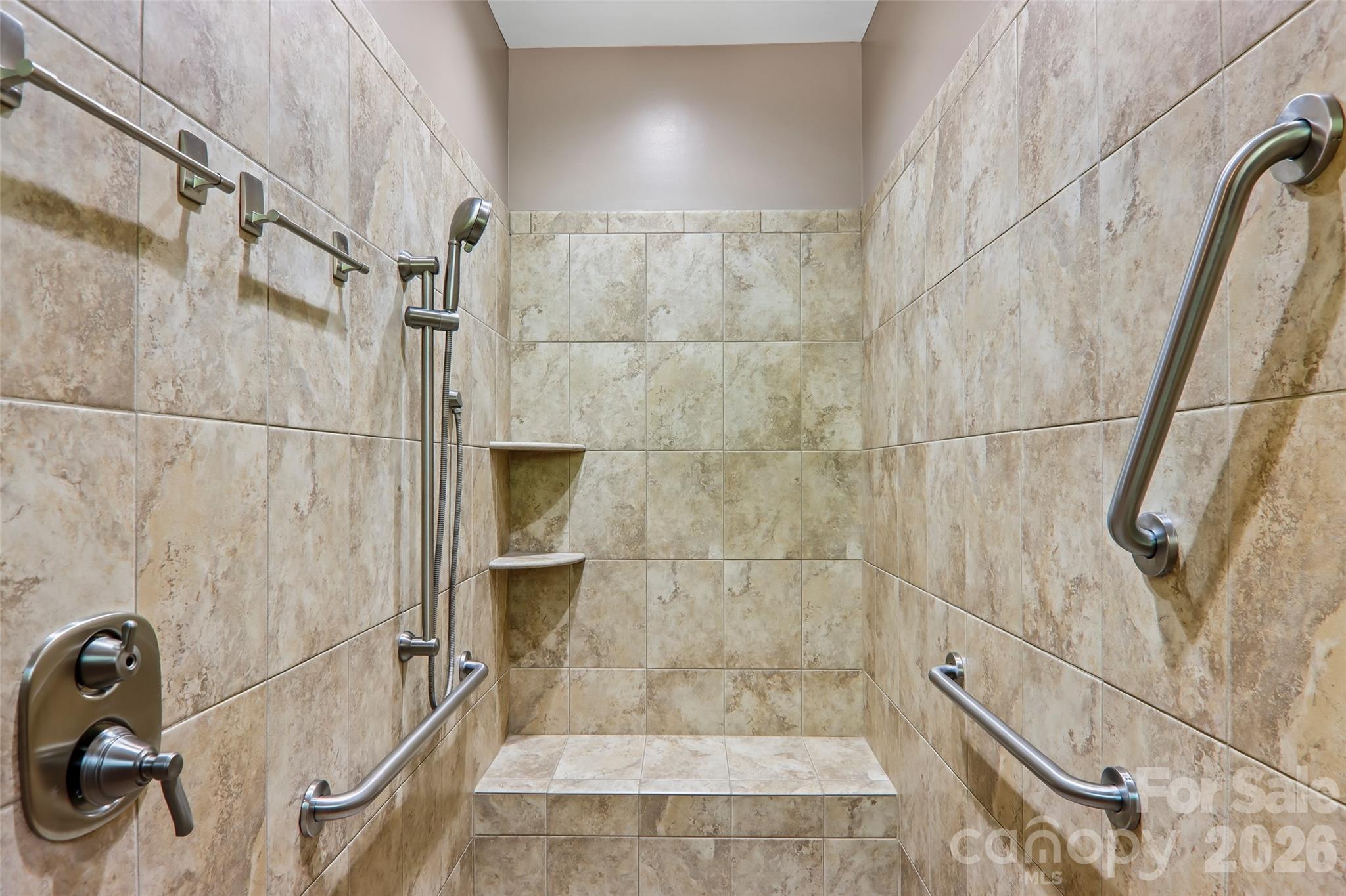 959 Silverglen Way