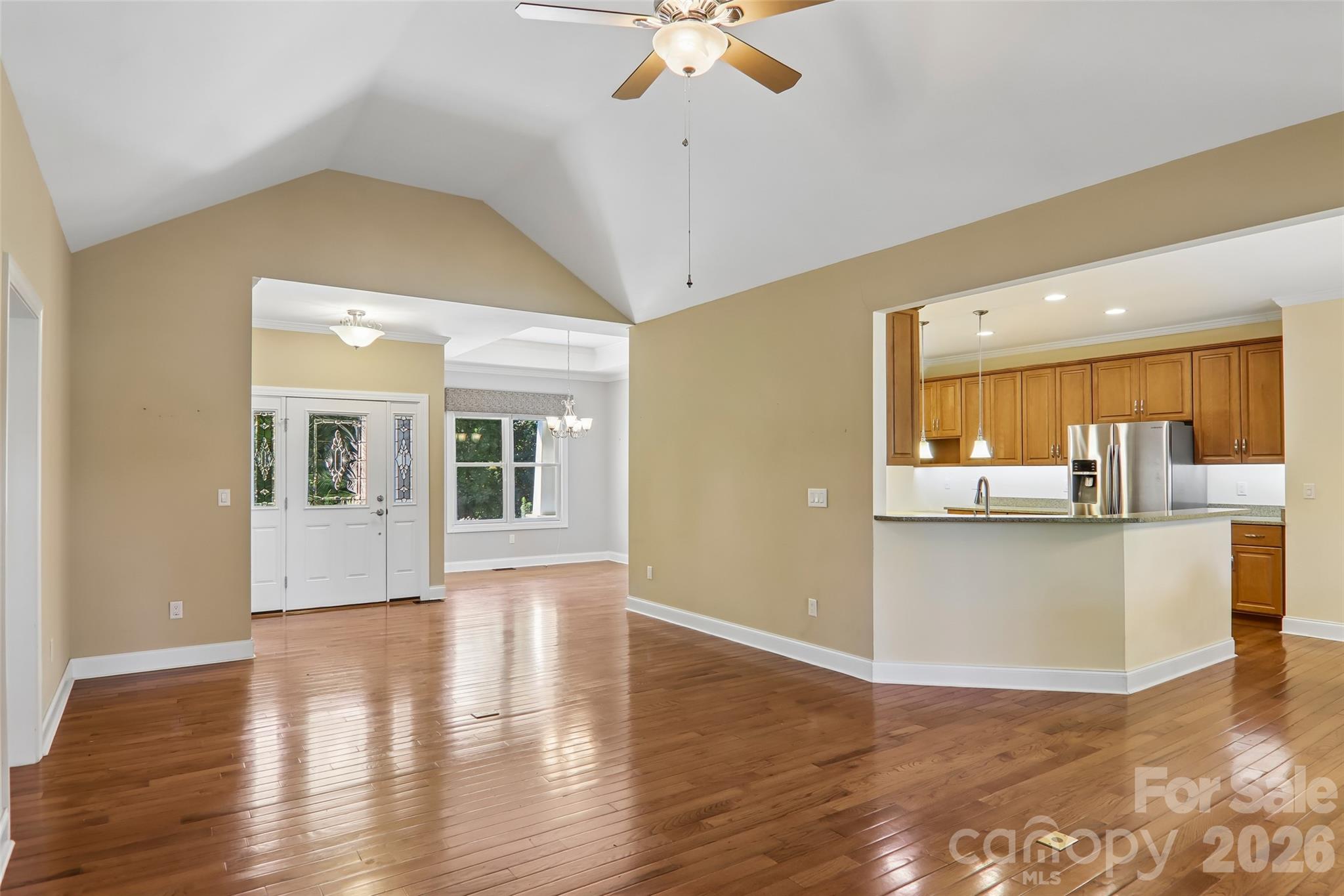 959 Silverglen Way