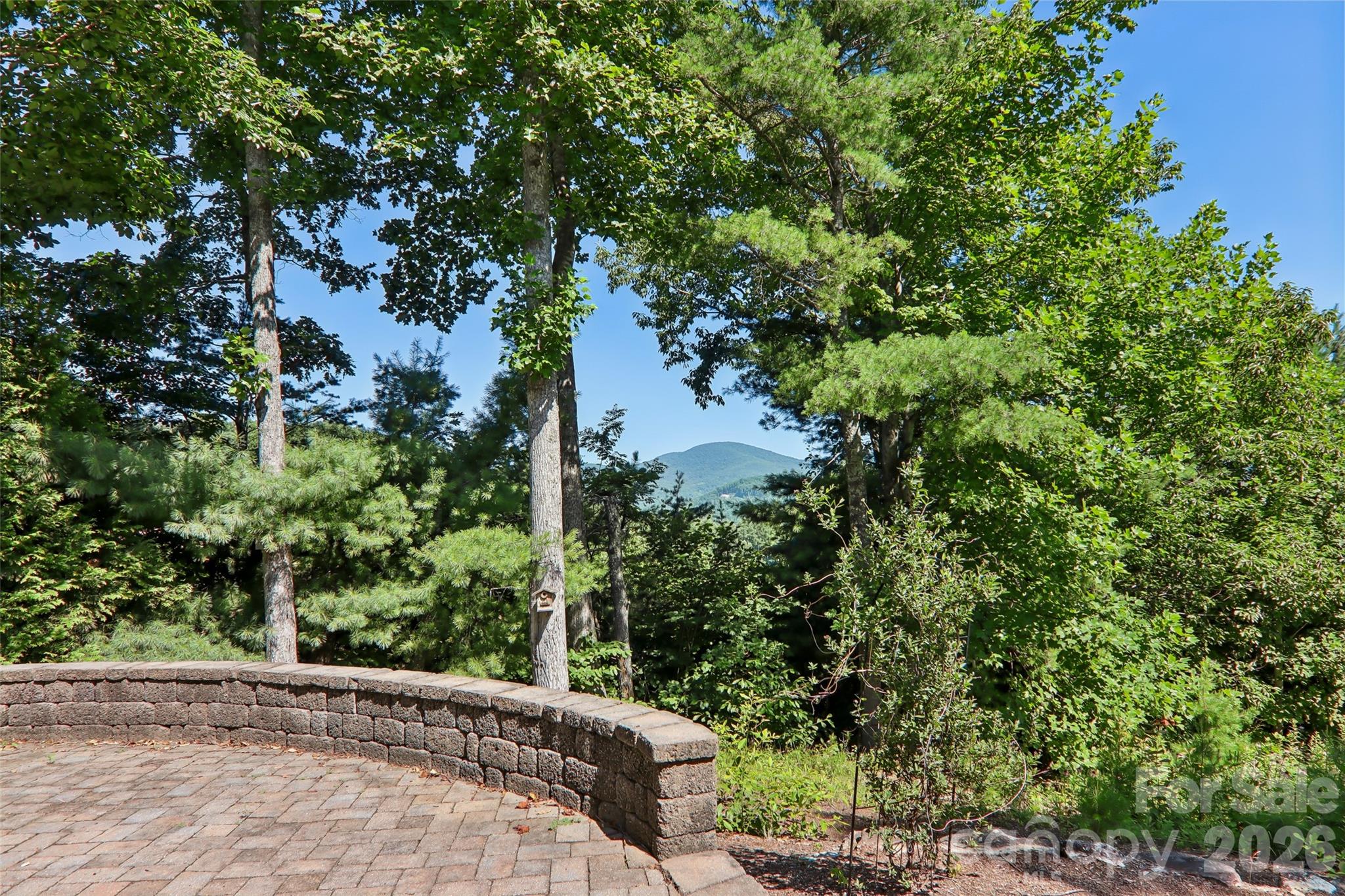 959 Silverglen Way
