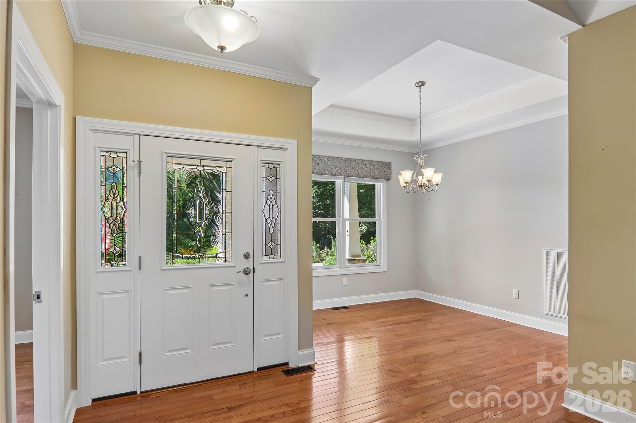 959 Silverglen Way