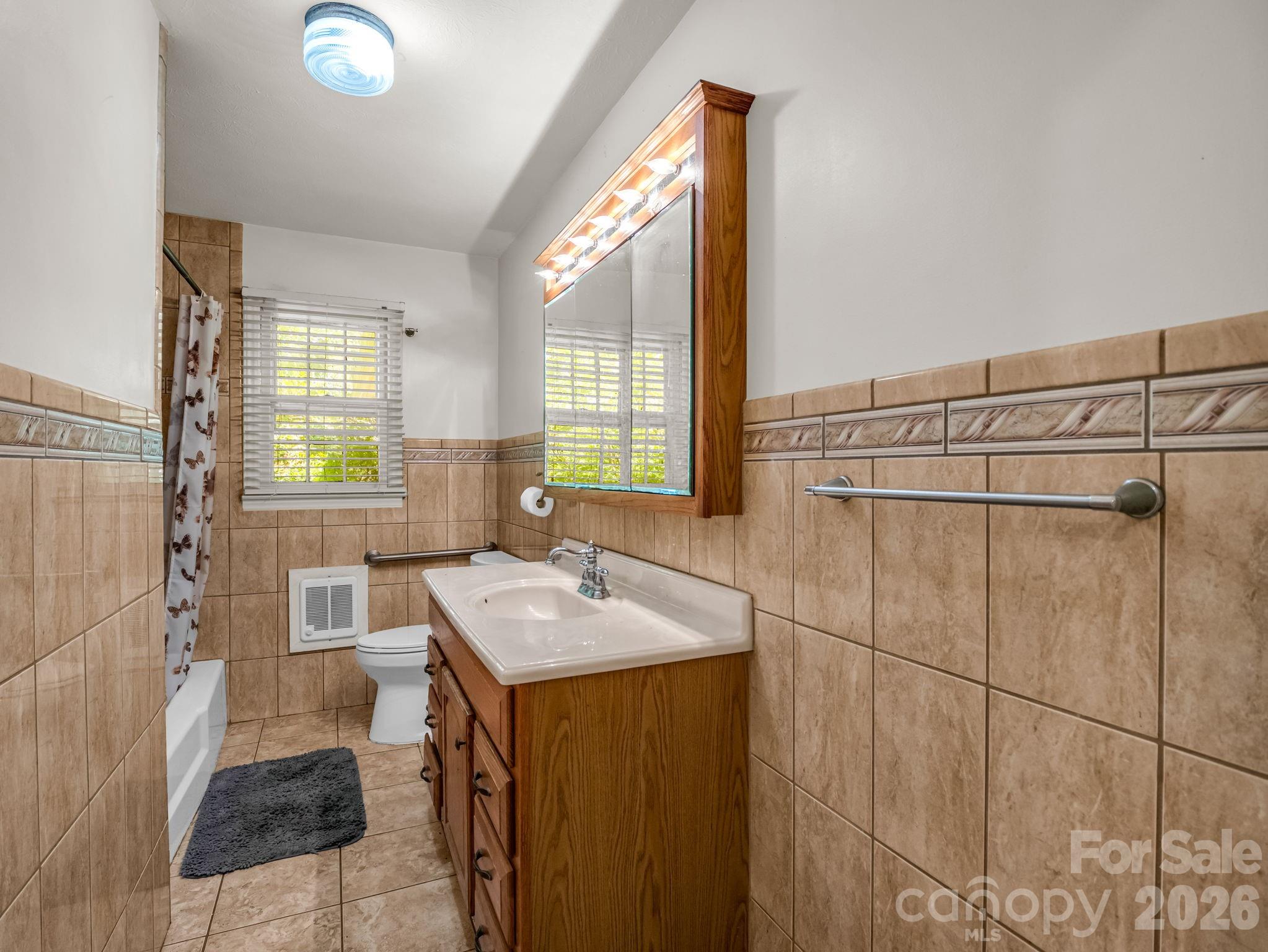 926 Toxaway Court