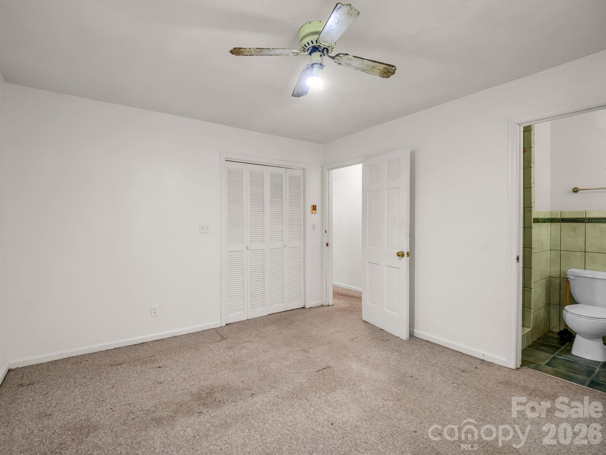 926 Toxaway Court