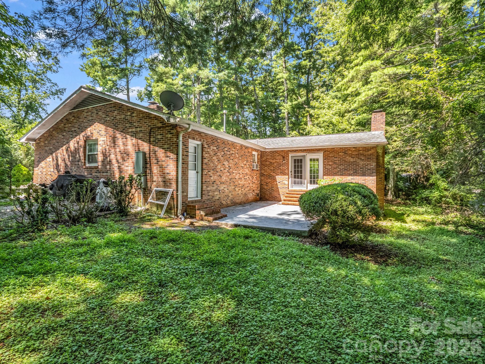 926 Toxaway Court