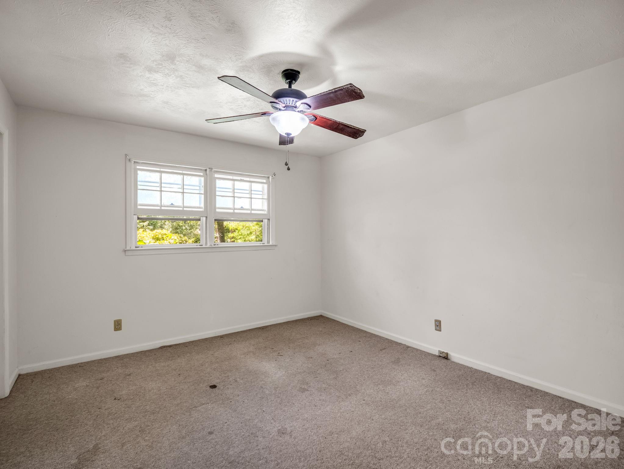 926 Toxaway Court