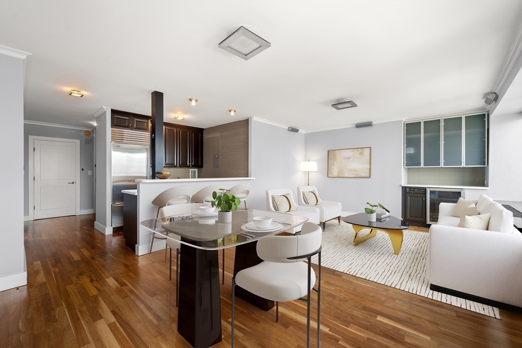65 E India Row # 31H