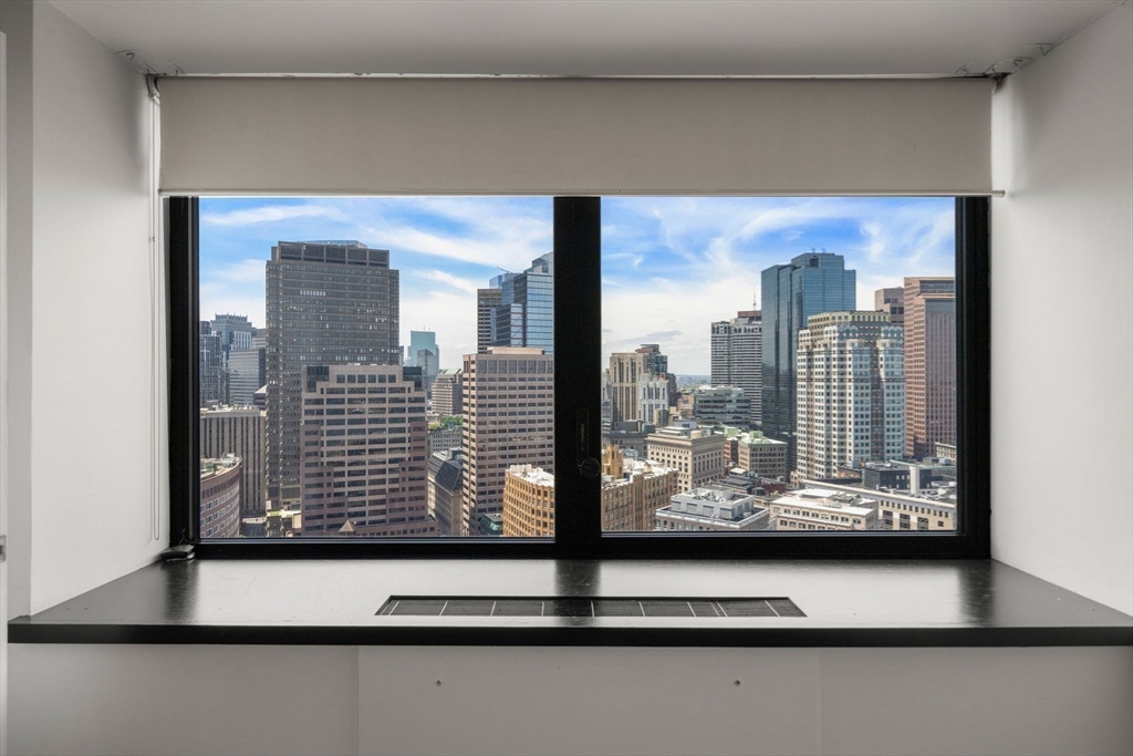 65 E India Row # 31H