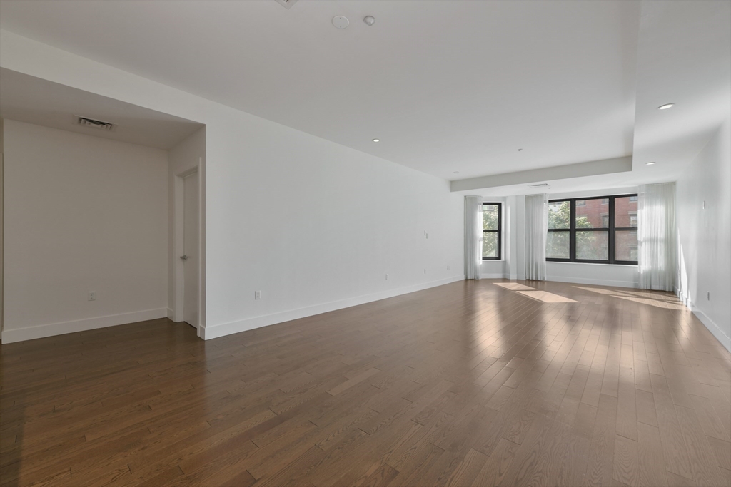 303 Columbus Ave # 403