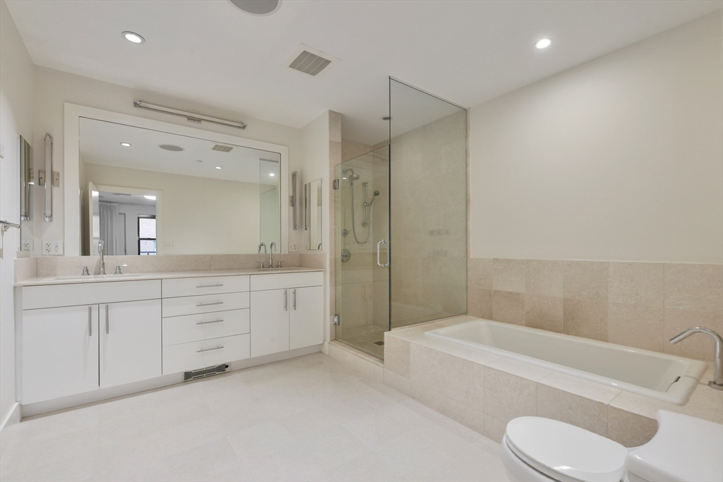 303 Columbus Ave # 403