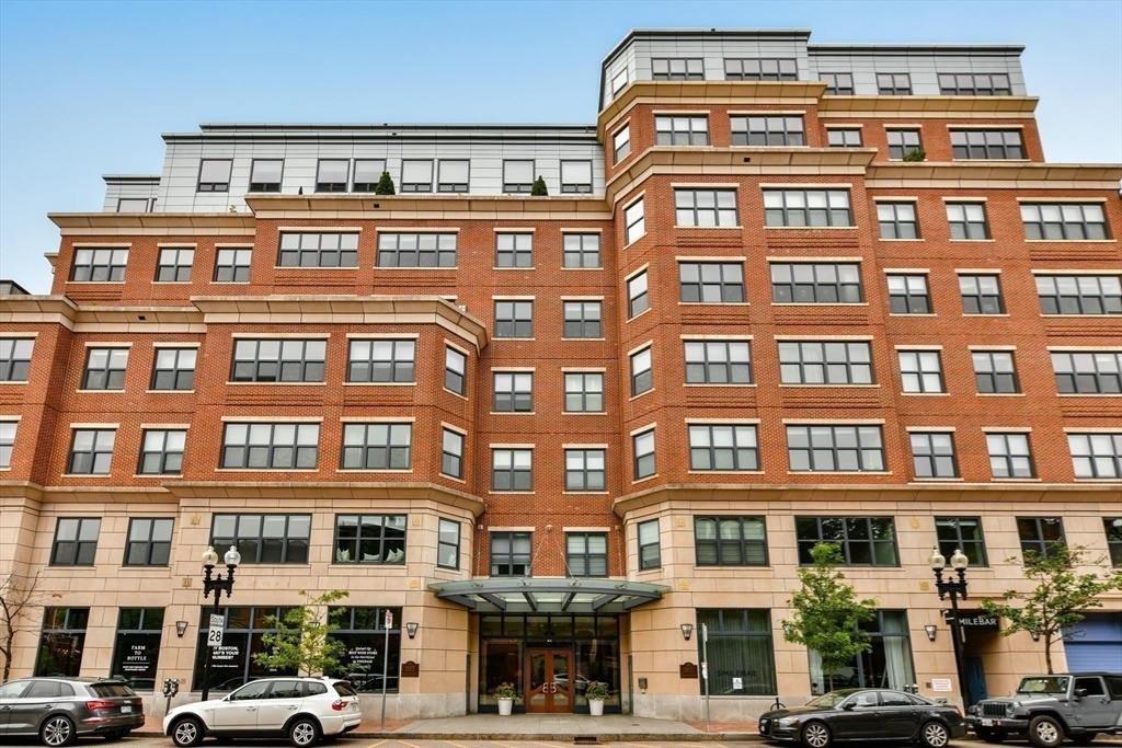 303 Columbus Ave # 403