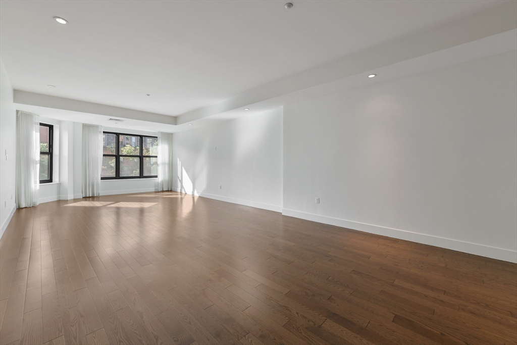 303 Columbus Ave # 403