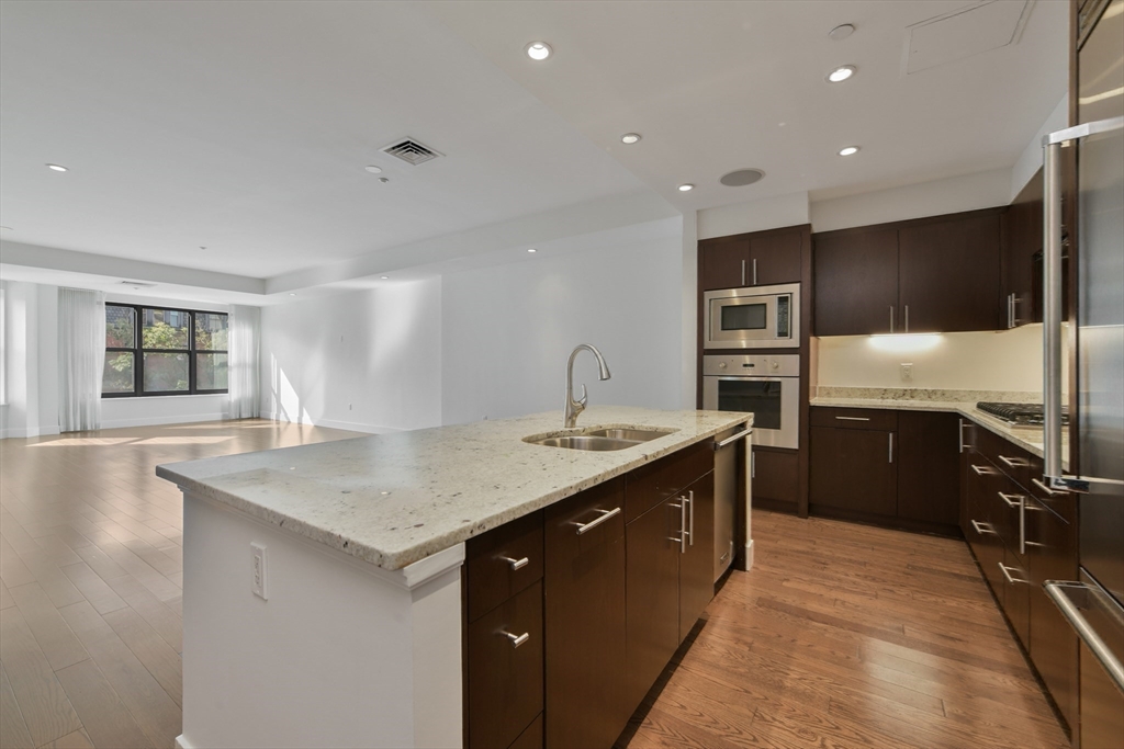 303 Columbus Ave # 403