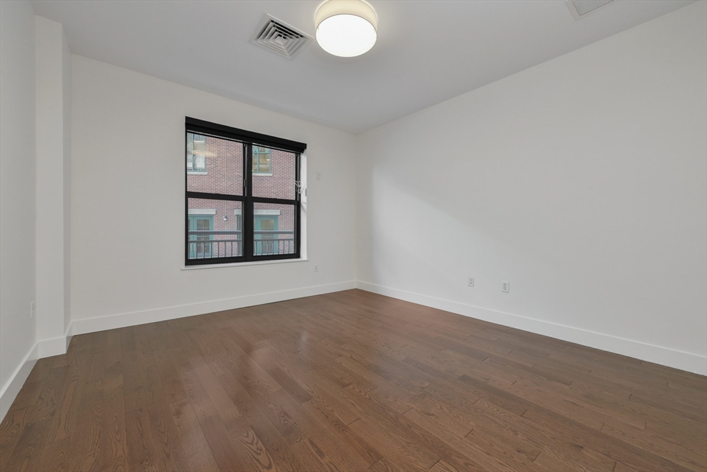 303 Columbus Ave # 403