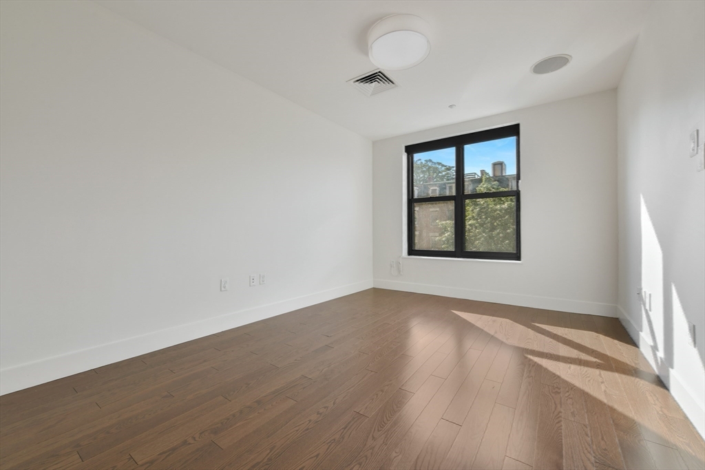 303 Columbus Ave # 403