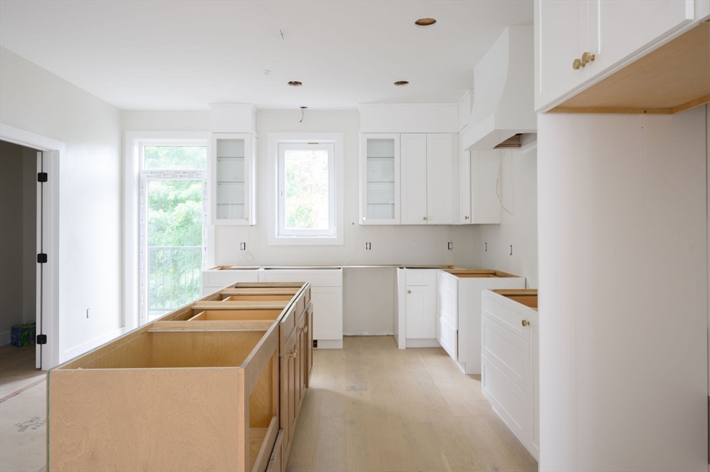 29R Ashland St # 29R