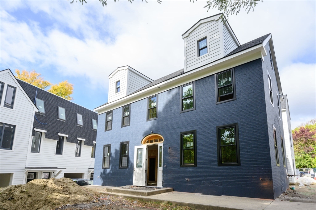 29R Ashland St # 29R