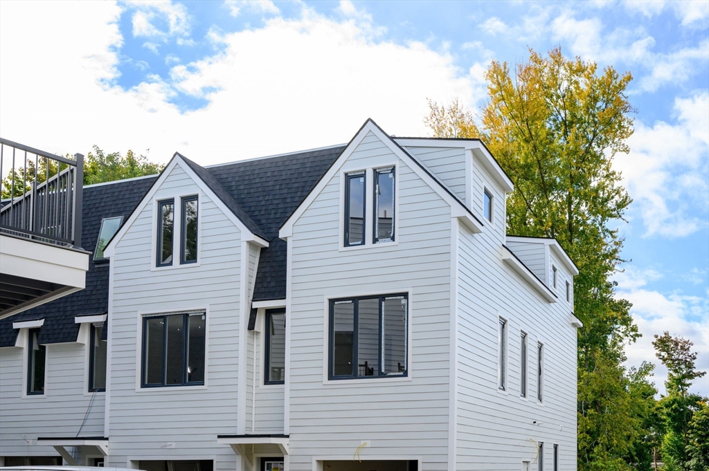 29R Ashland St # 29R