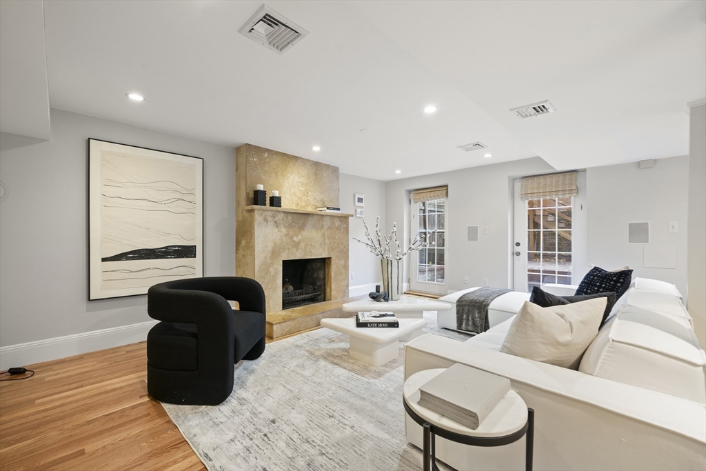 5 Concord Square # 1