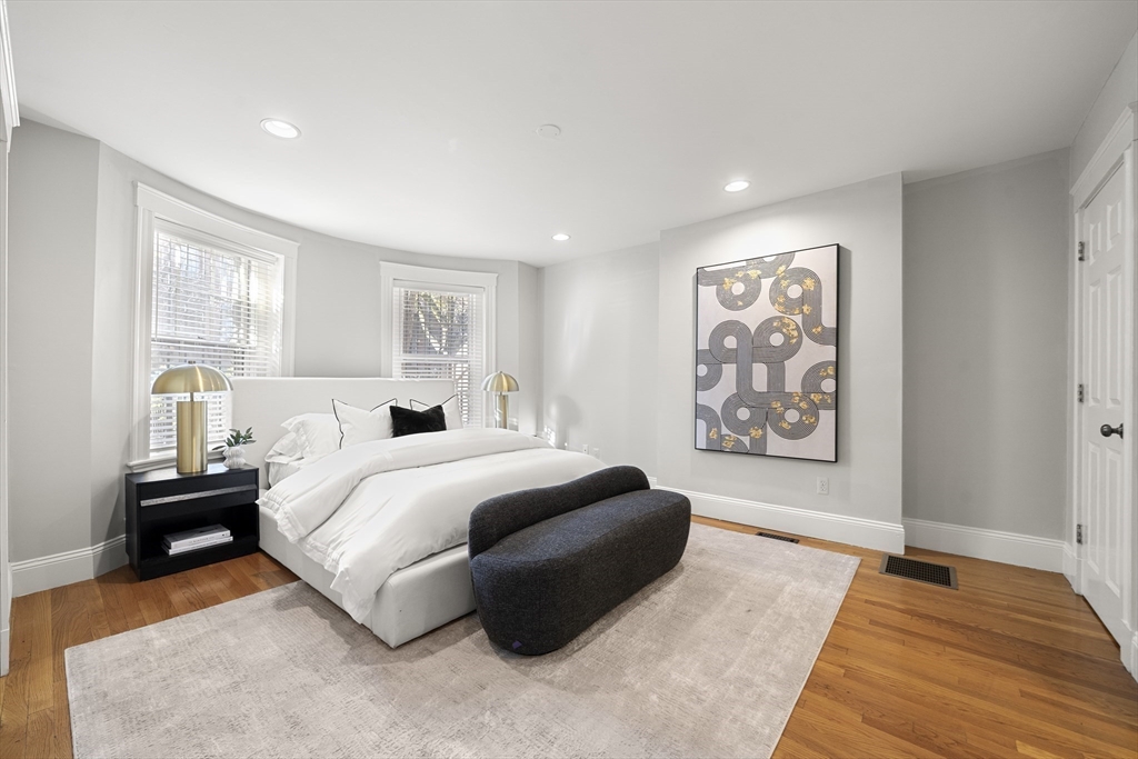 5 Concord Square # 1