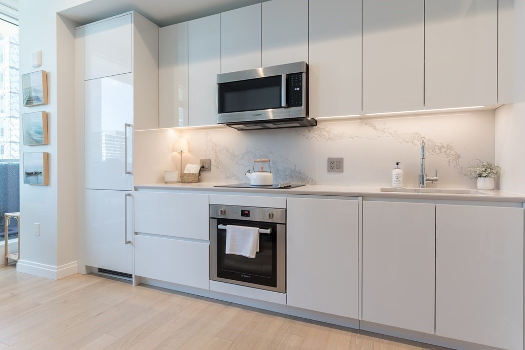 133 Seaport Boulevard # 502