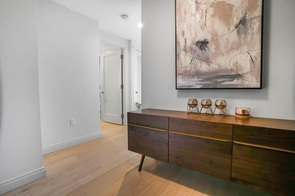 135 Seaport Boulevard # 920