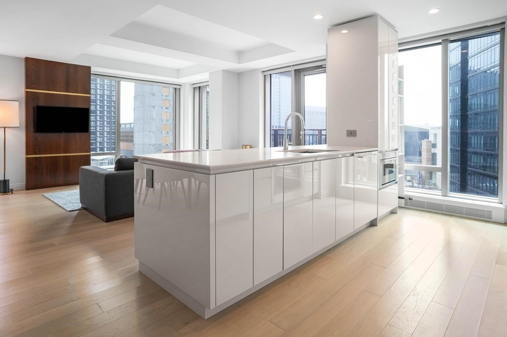 135 Seaport Boulevard # 920