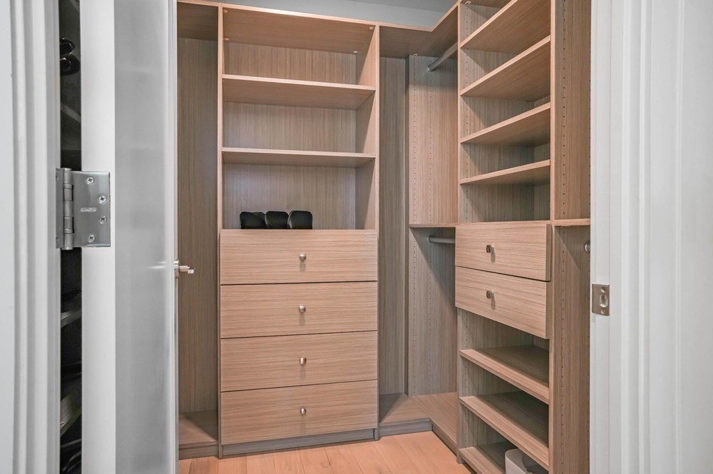 135 Seaport Boulevard # 920