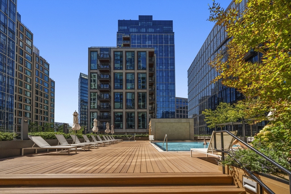 133 Seaport Boulevard # 716