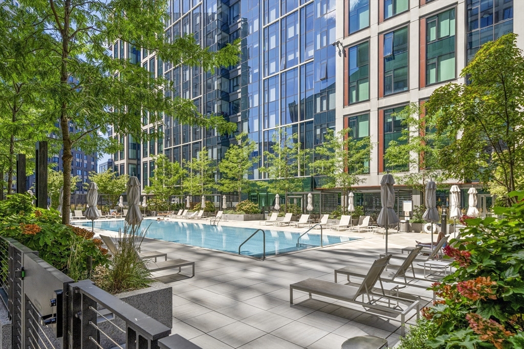 133 Seaport Boulevard # 716