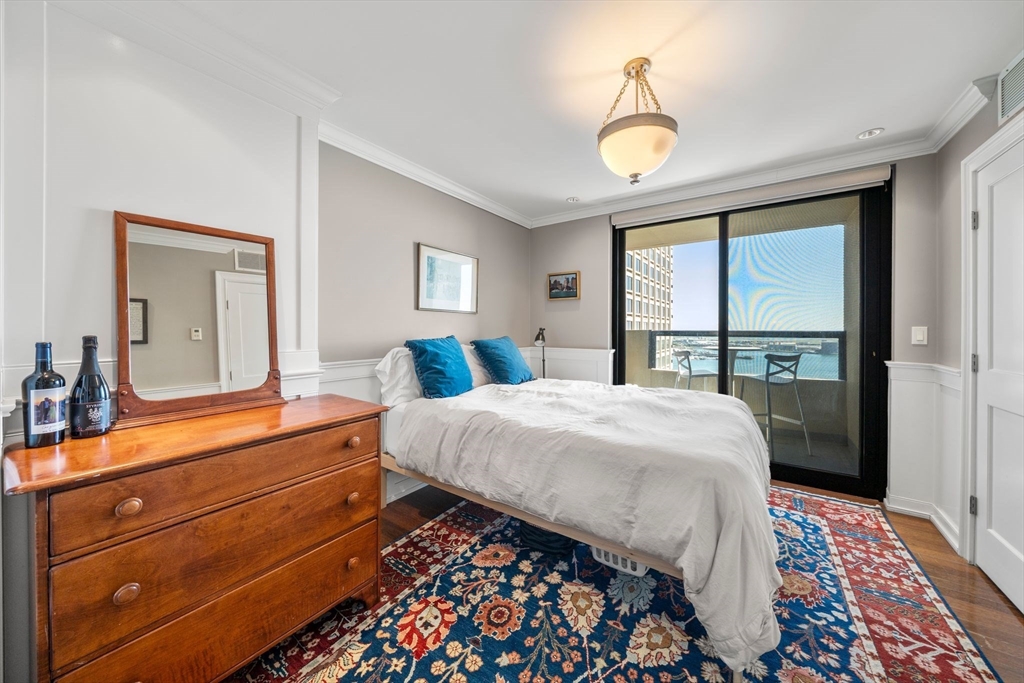 65 East India Row # 33C